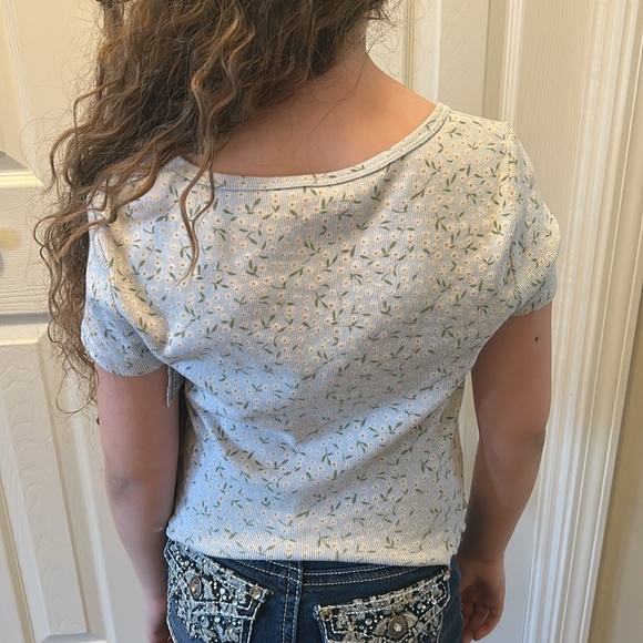 Flowered crop top - Picture 2 of 11